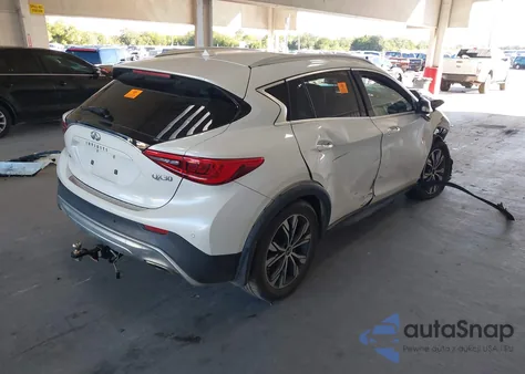 2017 Infiniti Qx30 Premium z USA, uszkodzony, nr VIN SJKCH5CRXHA039565